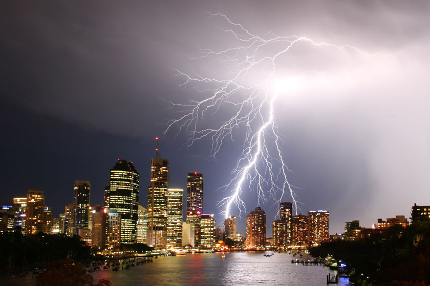Safearth high-rise building lightning strike